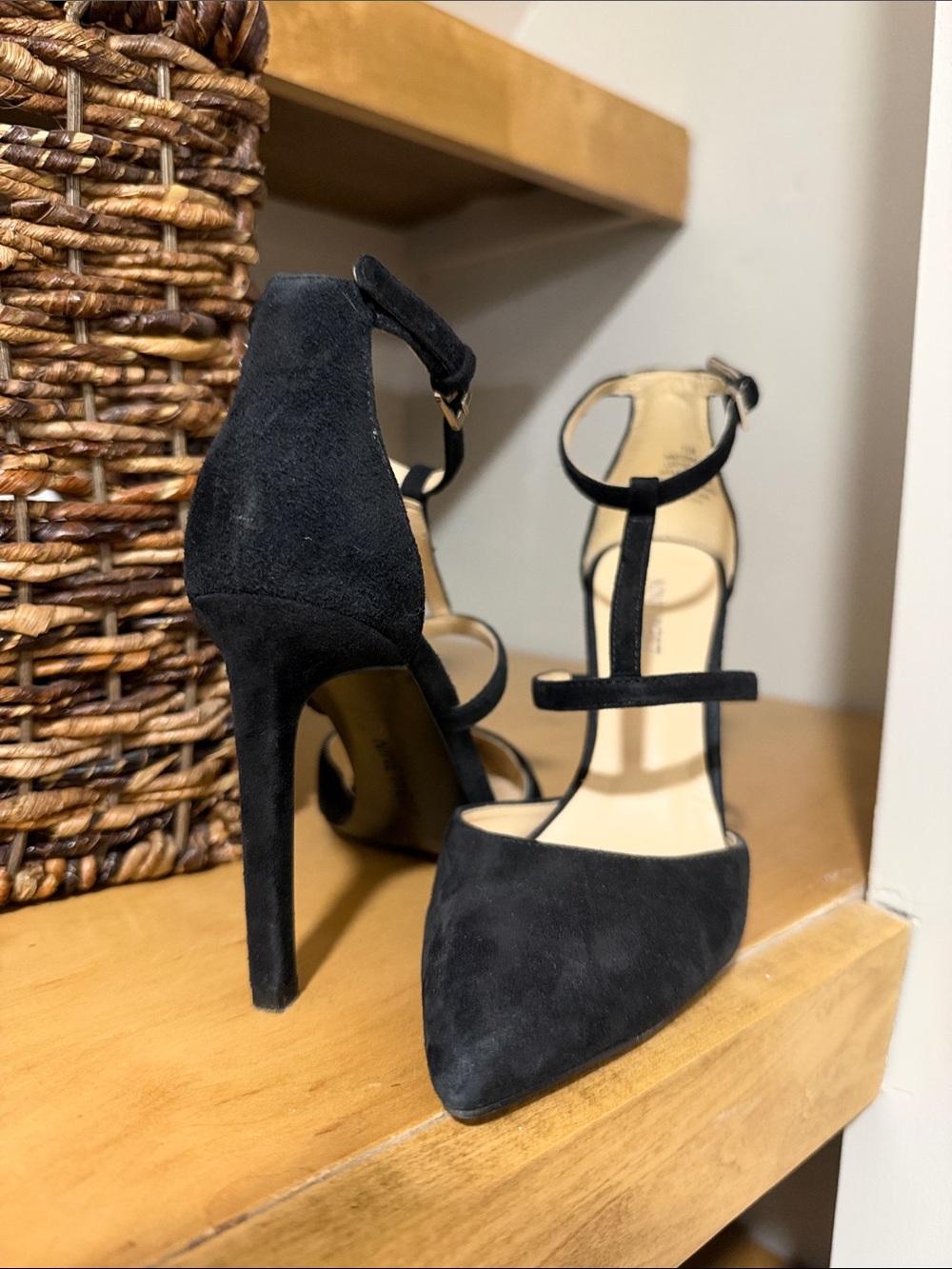 Nine West Black Suede T-Strap Pointed Toe Heels